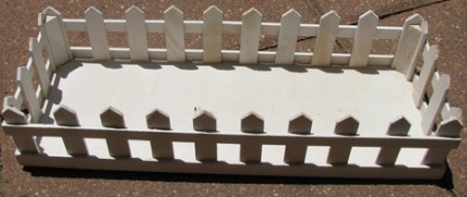 123456PF - White Picket Fence Box