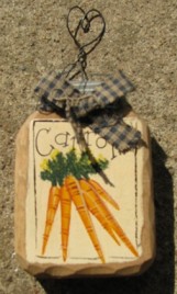 879C - carrots wood jar