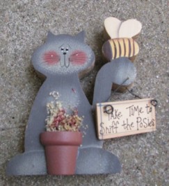 Primitive Cat with Bee W2109TP - Cat with Bee 
