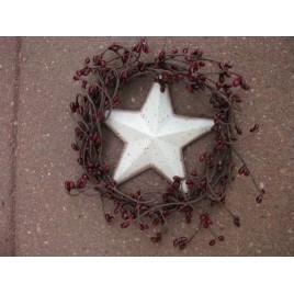 STW4 - Vine Wreath with white star and berries