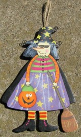 1244 - Wood Witch with Pumpkin and Broom